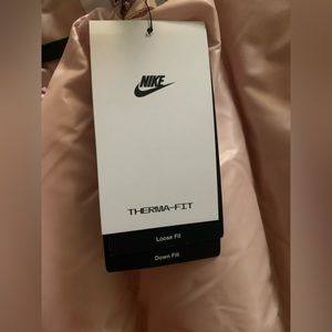 Nike Sportswear Therma-FIT City Series Jacket pink long puffer coat